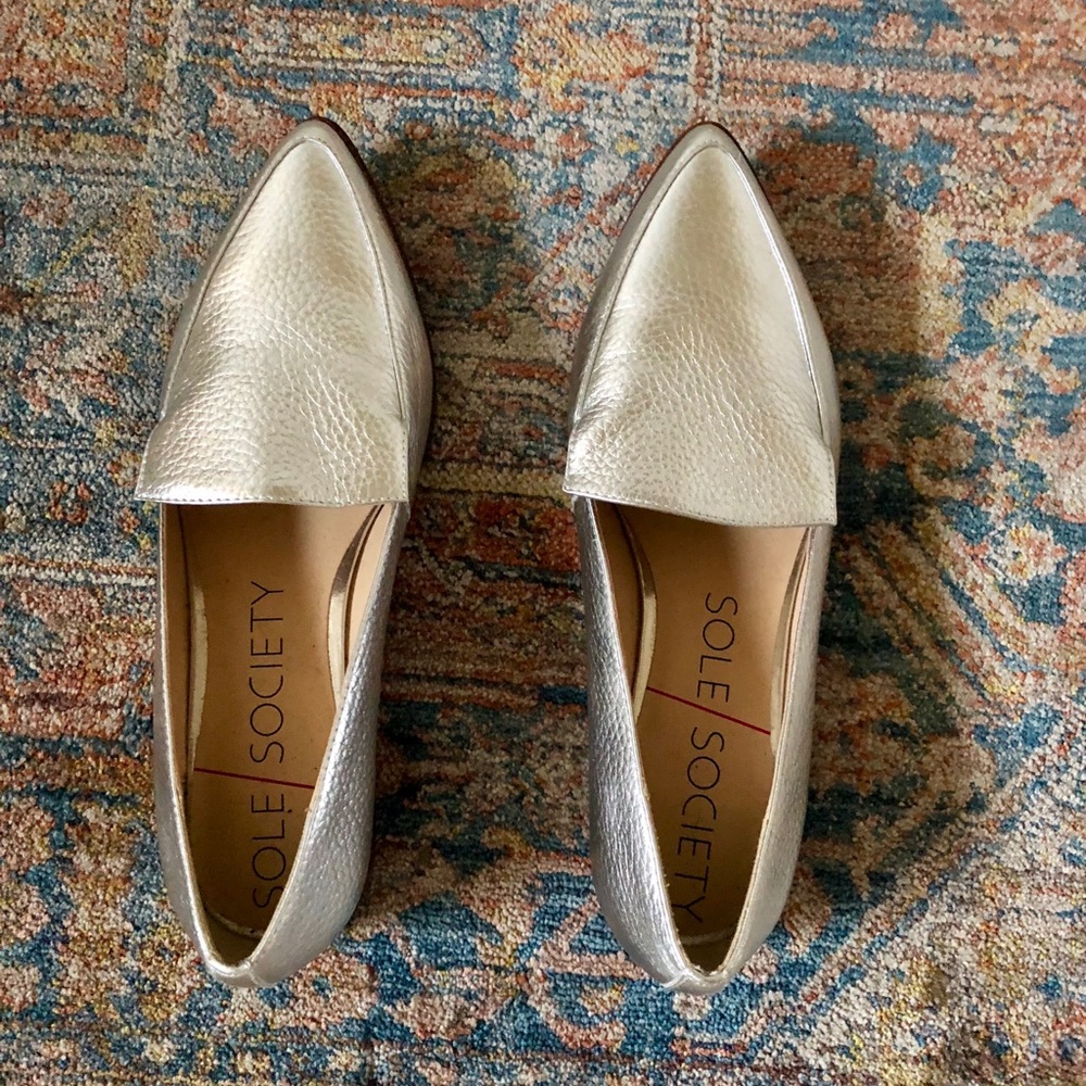 Never worn Sole Society Beau Silver Loafer Flat 7